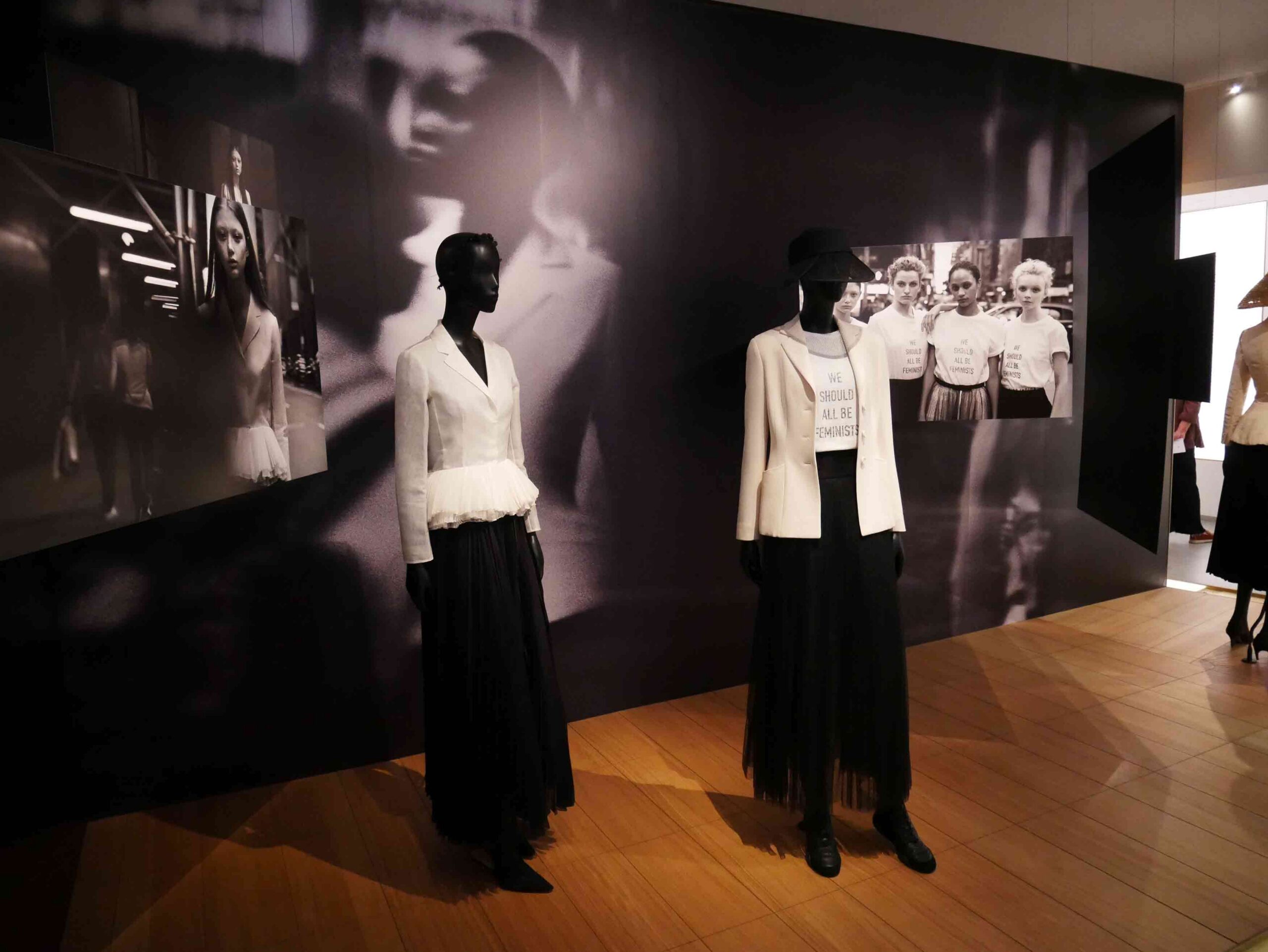 Fashion Design and Storytelling: Creating Narratives Through Clothing